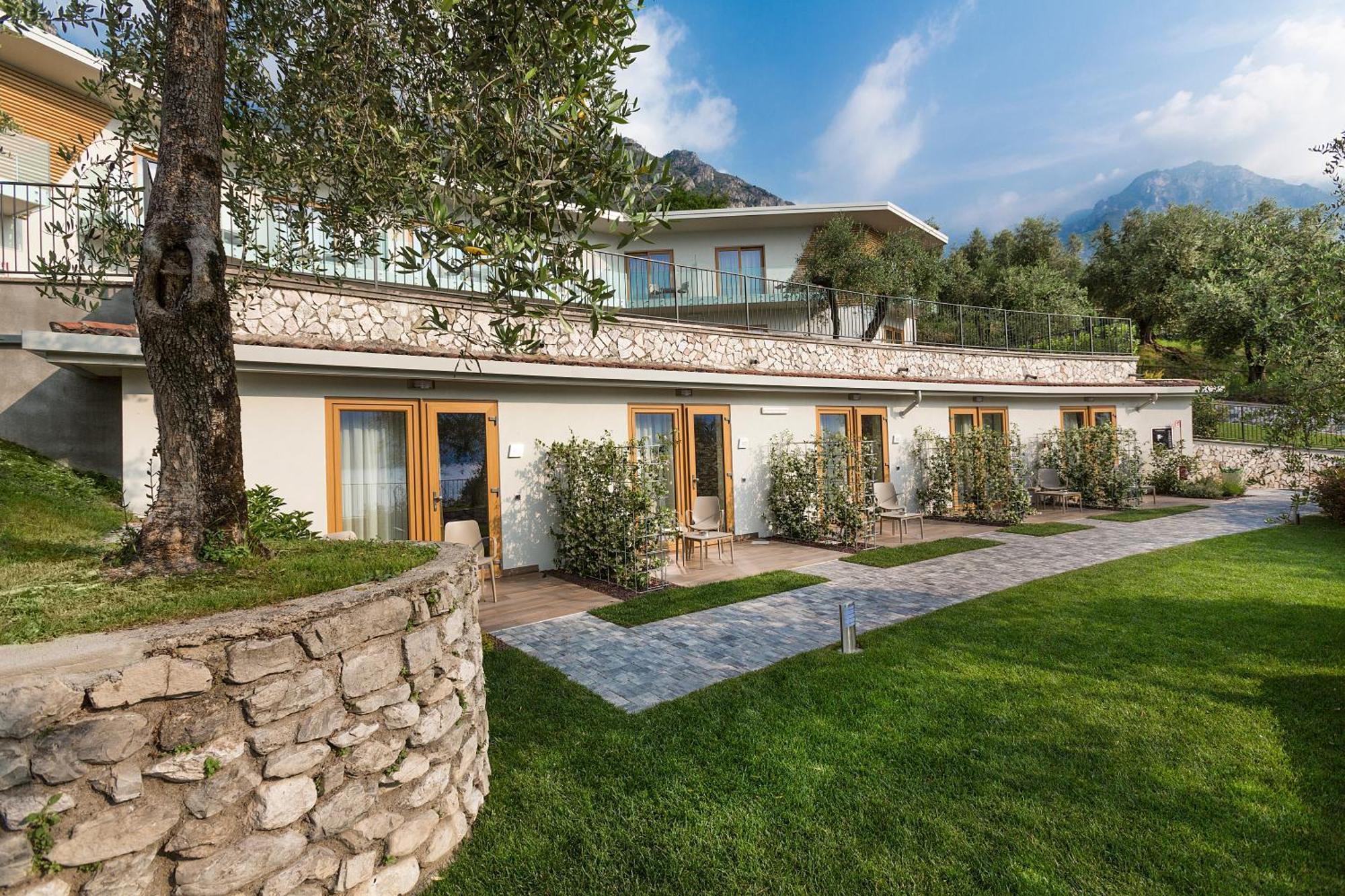 Hotel Atilius - Adults Only Limone sul Garda Dış mekan fotoğraf