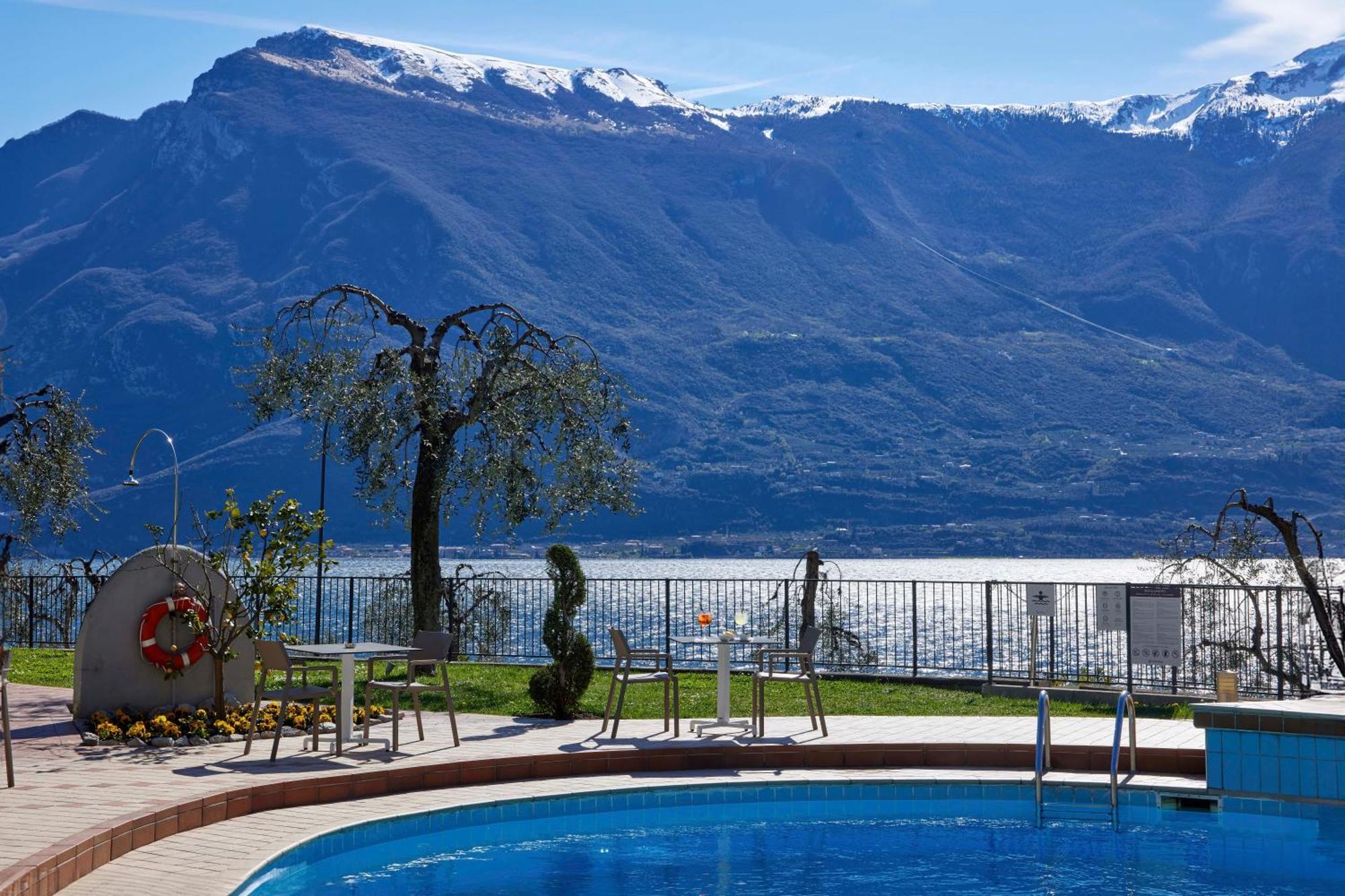 Hotel Atilius - Adults Only Limone sul Garda Dış mekan fotoğraf